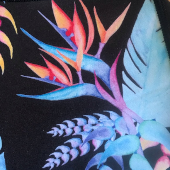 ONeill Australia X Kokoh The Surf Series Surf Brief  - Ltd Edition  - US 4 - NWT - Picture 8 of 12